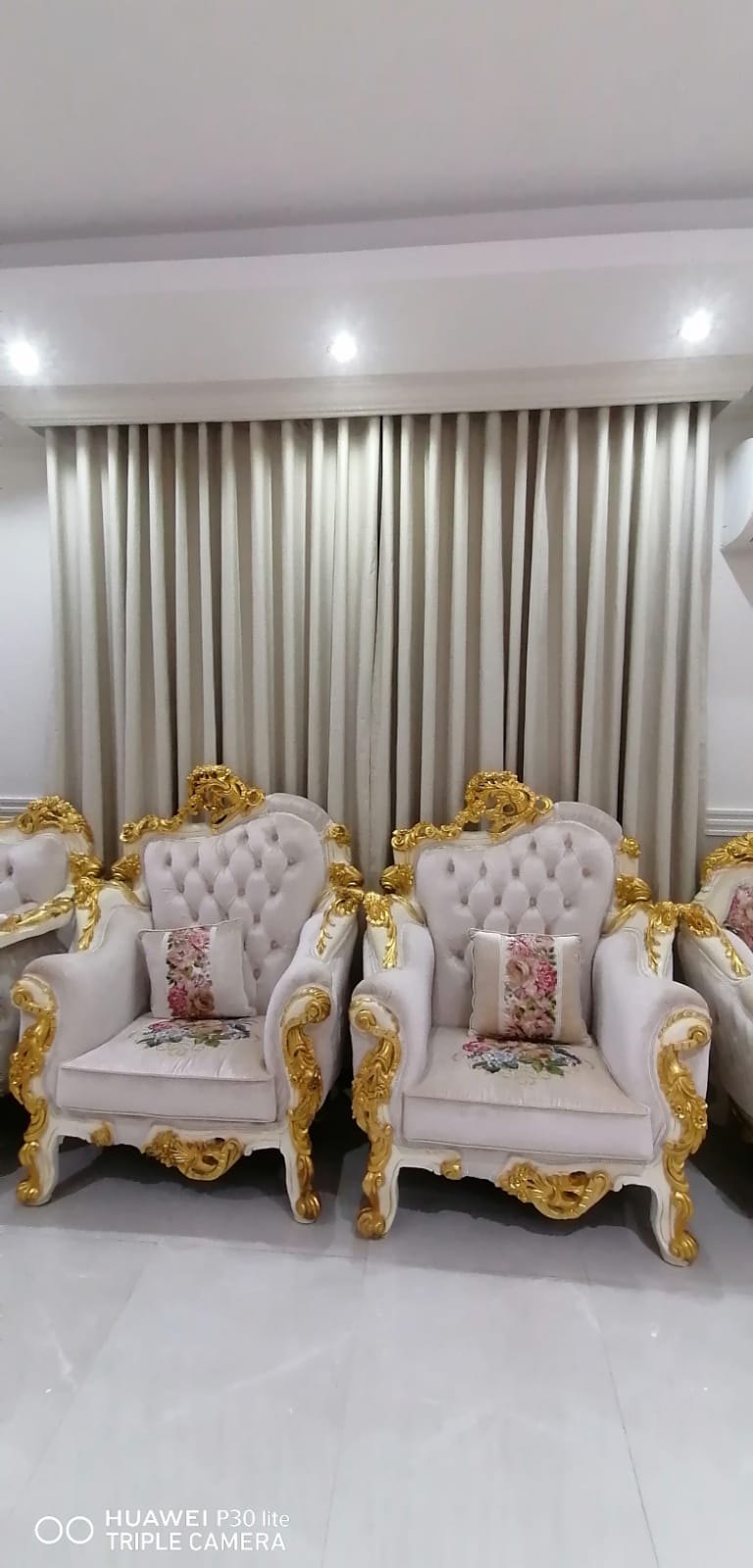 Curtains Installation