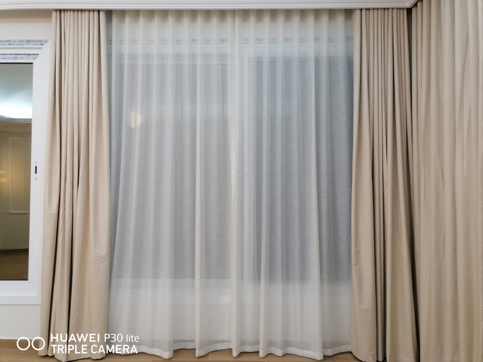 Curtains Installation