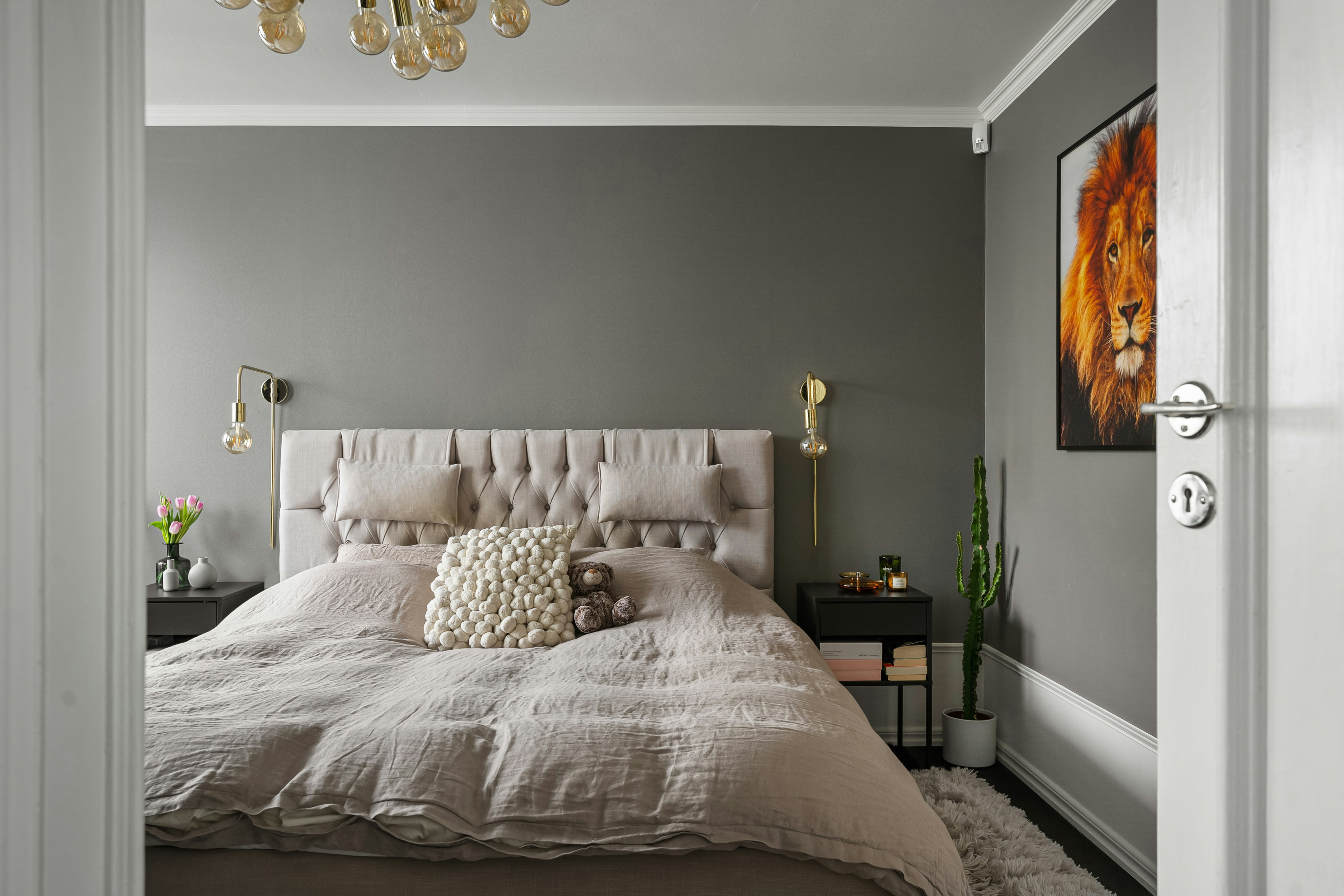 Wallpaper Installation